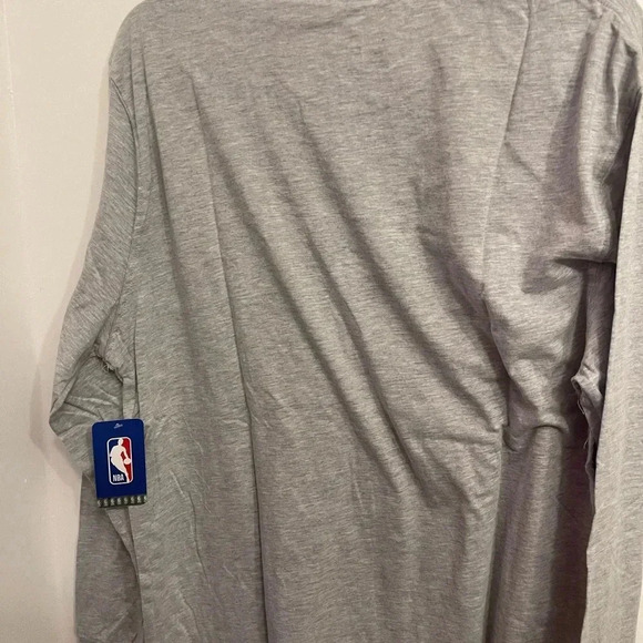 Dallas Mavericks NWT long sleeved XL tshirt tee shirt - Picture 5 of 5